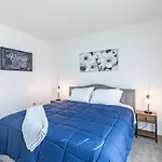 Hollywood Walk Of Fame Furnished Apartments